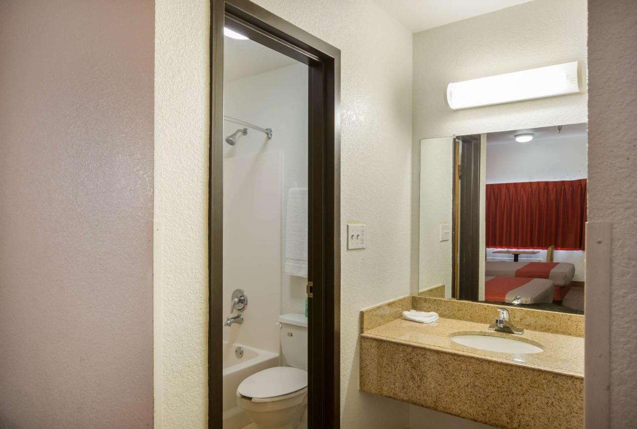 Motel 6-Humble, Tx Εξωτερικό φωτογραφία